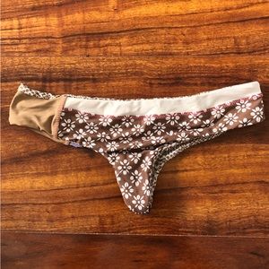 Acacia réversible bottoms